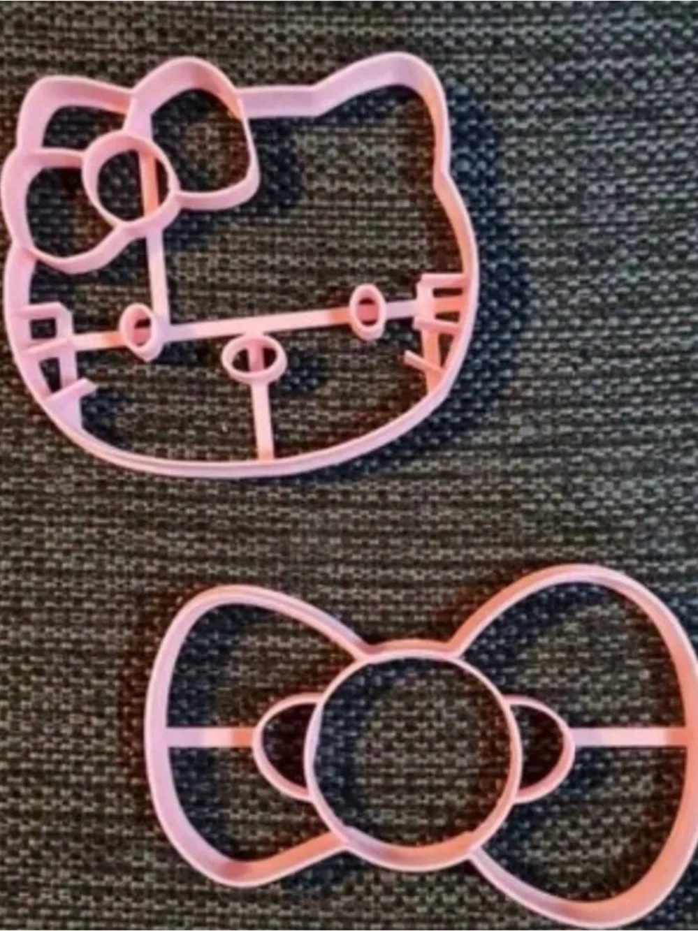 Hello kitty cookie cutter set